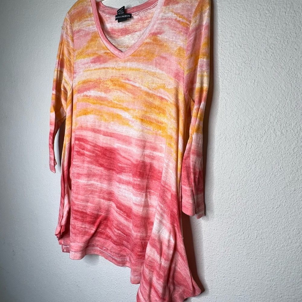 Chelsea & Theodore Sweater - Picture 5 of 7